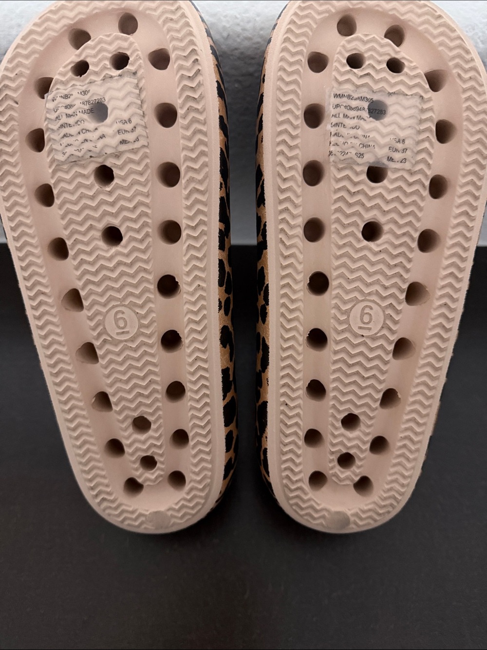 No Boundaries Leopard Print Slide Mules - Beige/Black. - Picture 4 of 6